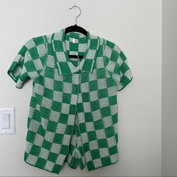 ❌ SOLD ❌ Green Checkered Two Piece Set - Picture 3 of 4